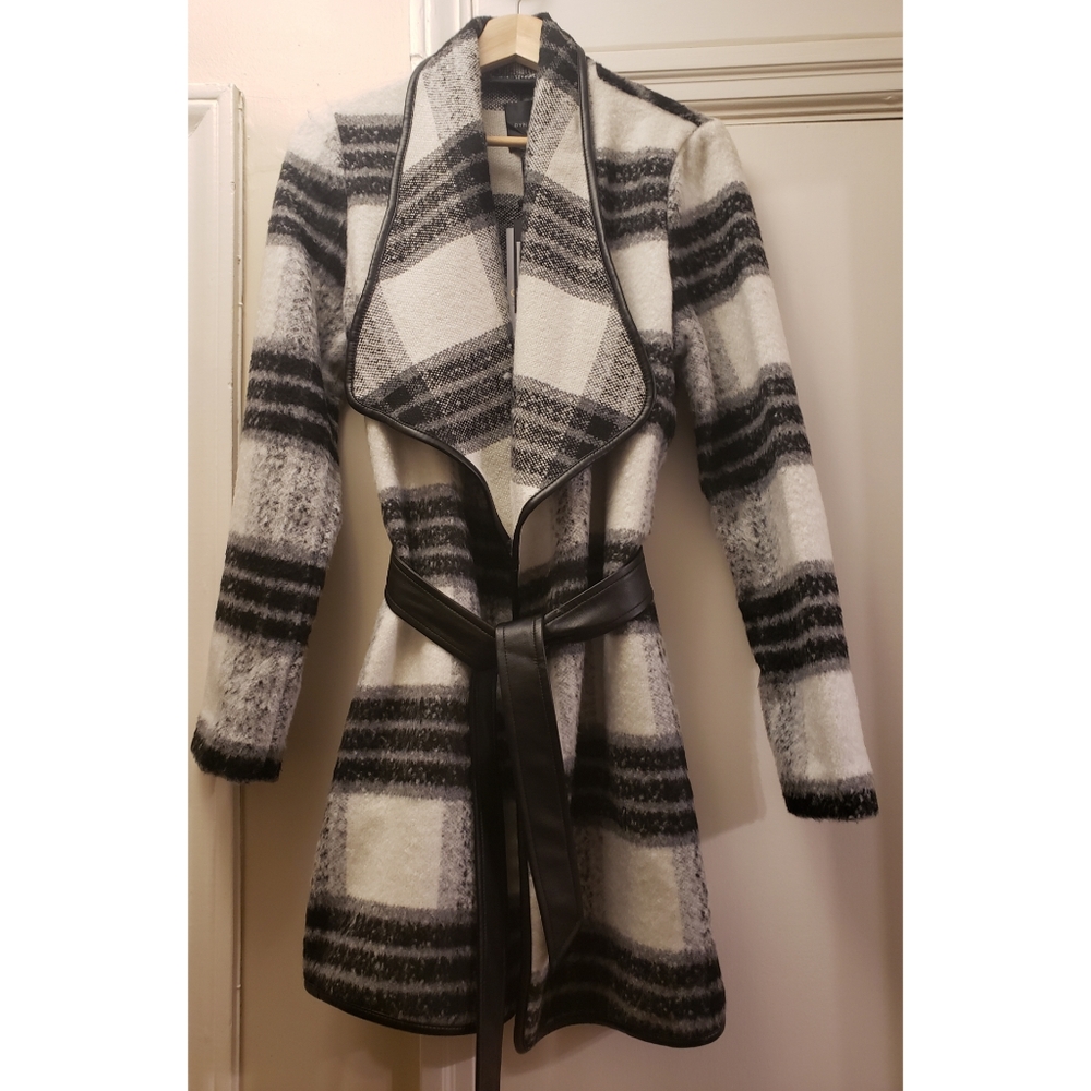 ⭐HOST PICK⭐ Dynamite Jacket, size small